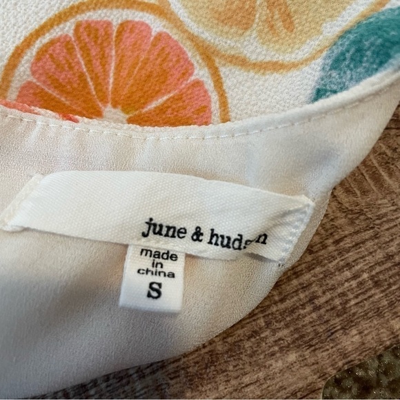 June & Hudson Short Wrap Printed Romper Citrus Print Size Small - Picture 5 of 6